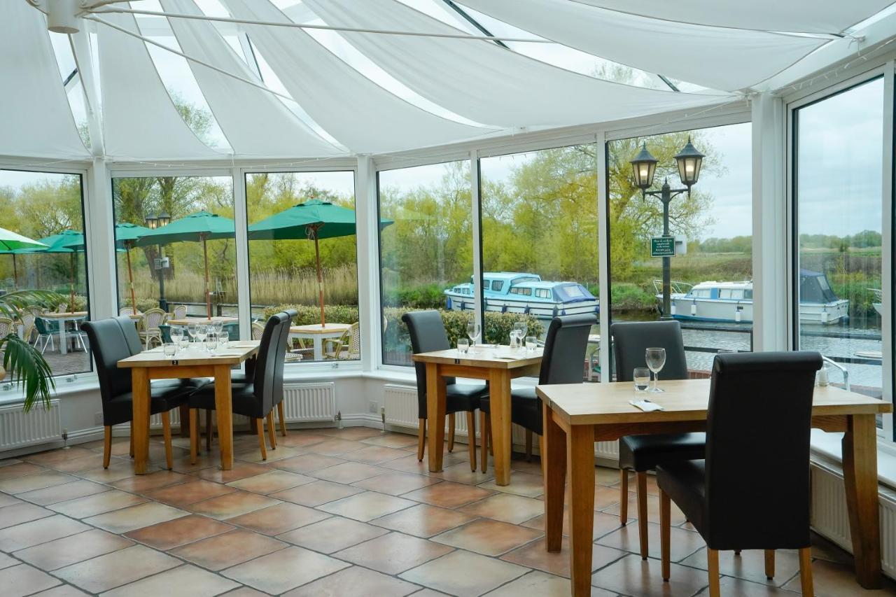 Waveney House Hotel Beccles Esterno foto