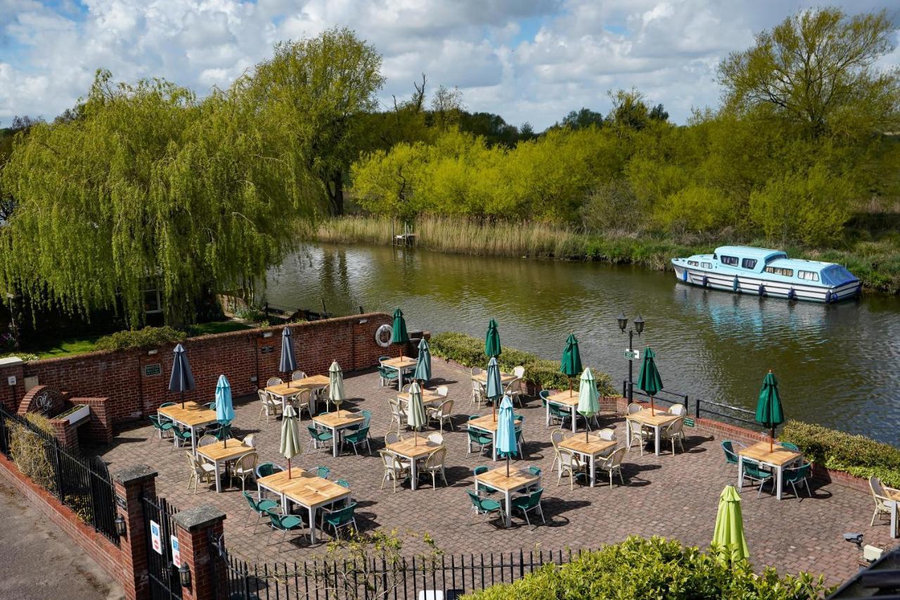 Waveney House Hotel Beccles Esterno foto