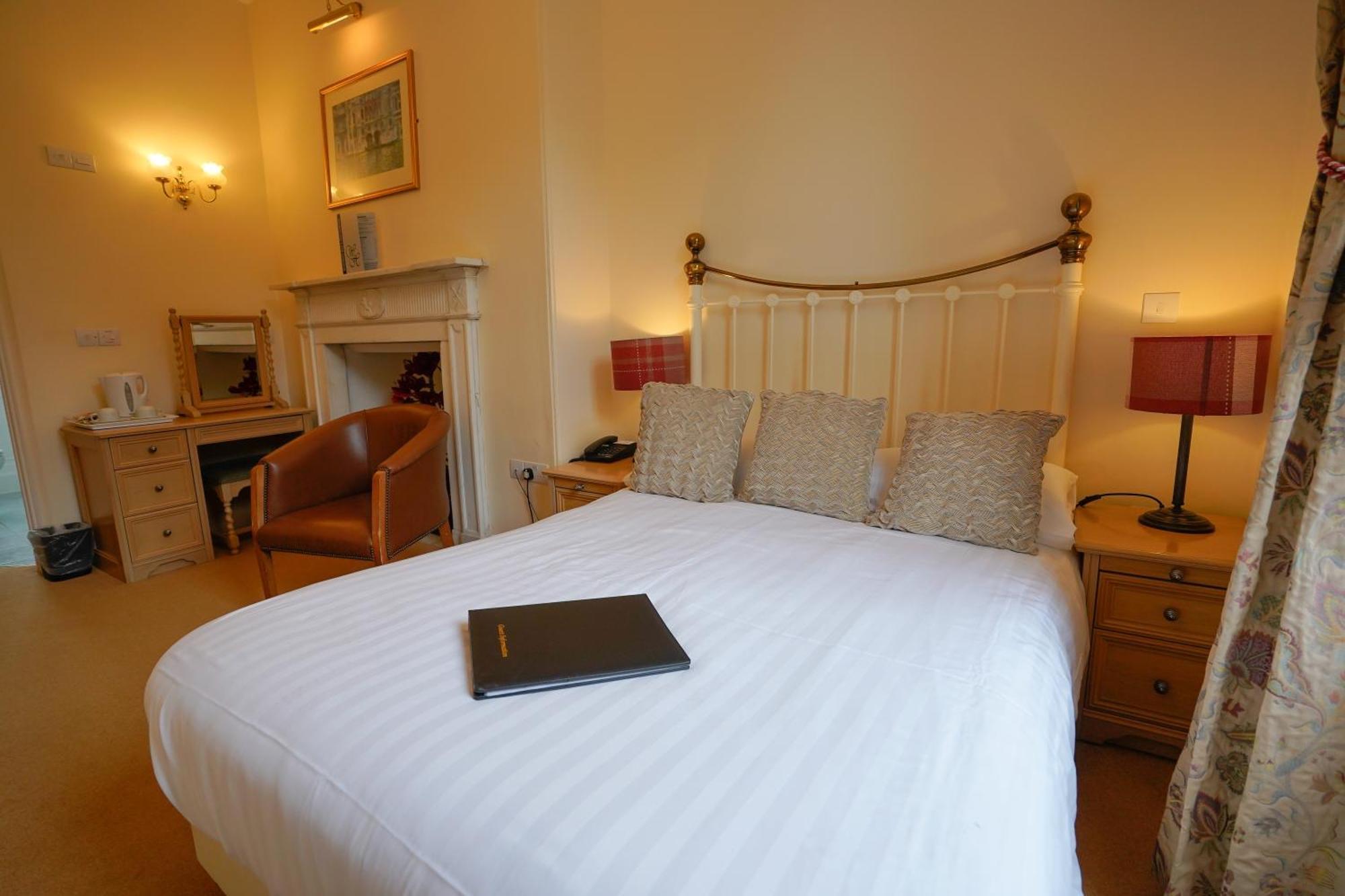 Waveney House Hotel Beccles Esterno foto