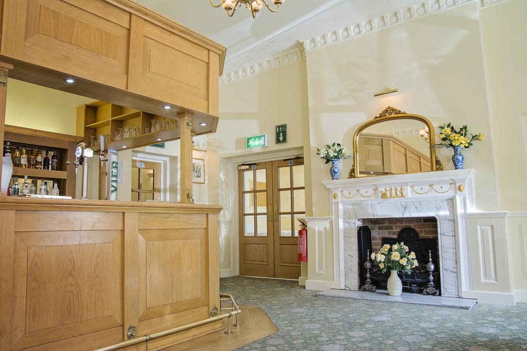 Waveney House Hotel Beccles Esterno foto