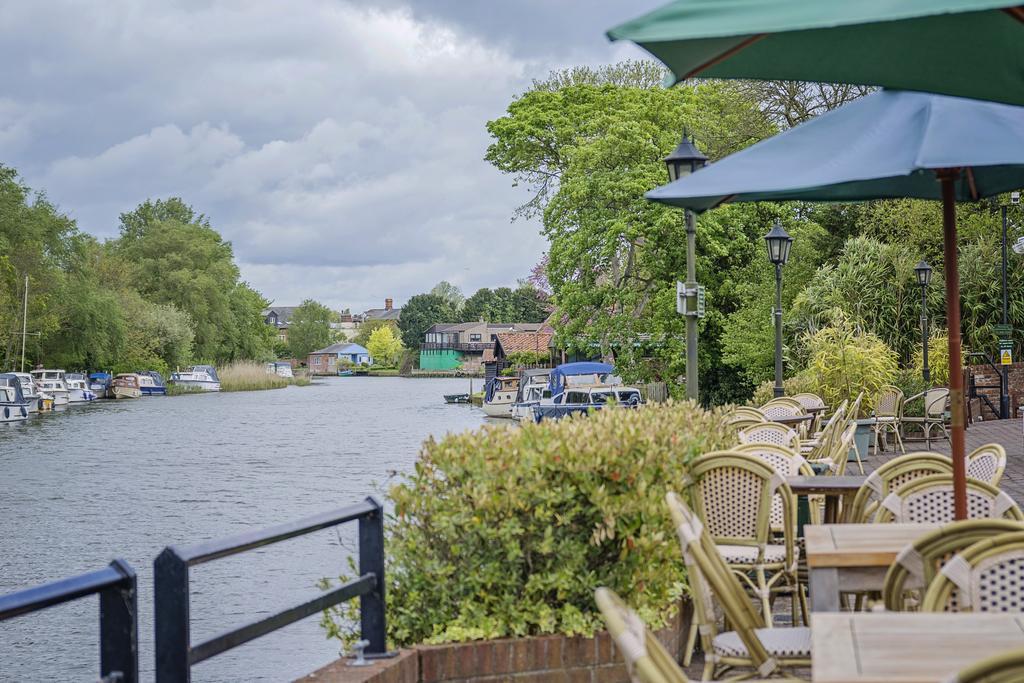 Waveney House Hotel Beccles Esterno foto